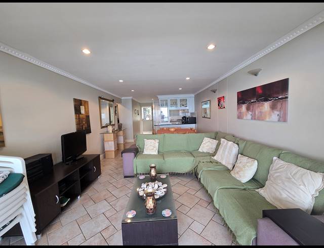 2 BEDROOM APARTMENT FOR SALE IN WESTBROOK
